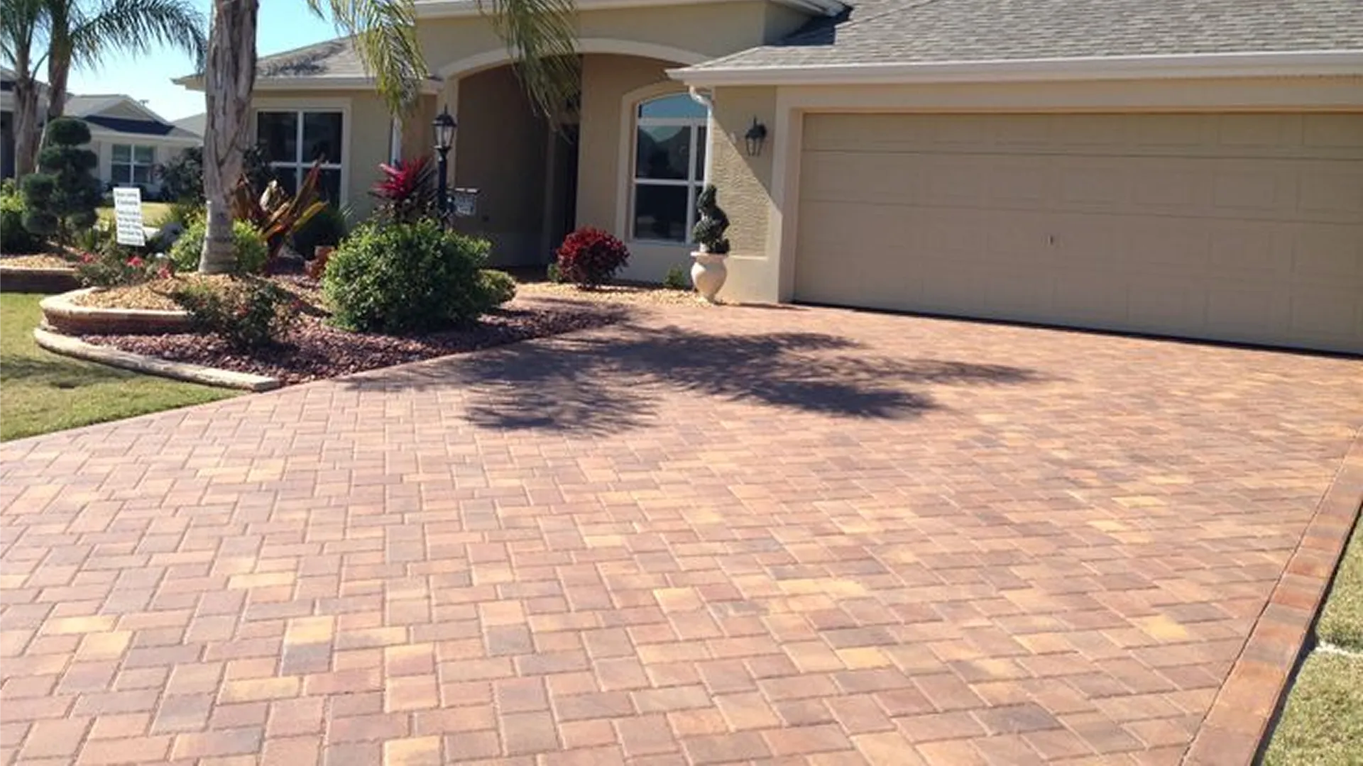 Auburndale, FL home with a new paver driveway and improved curb appeal