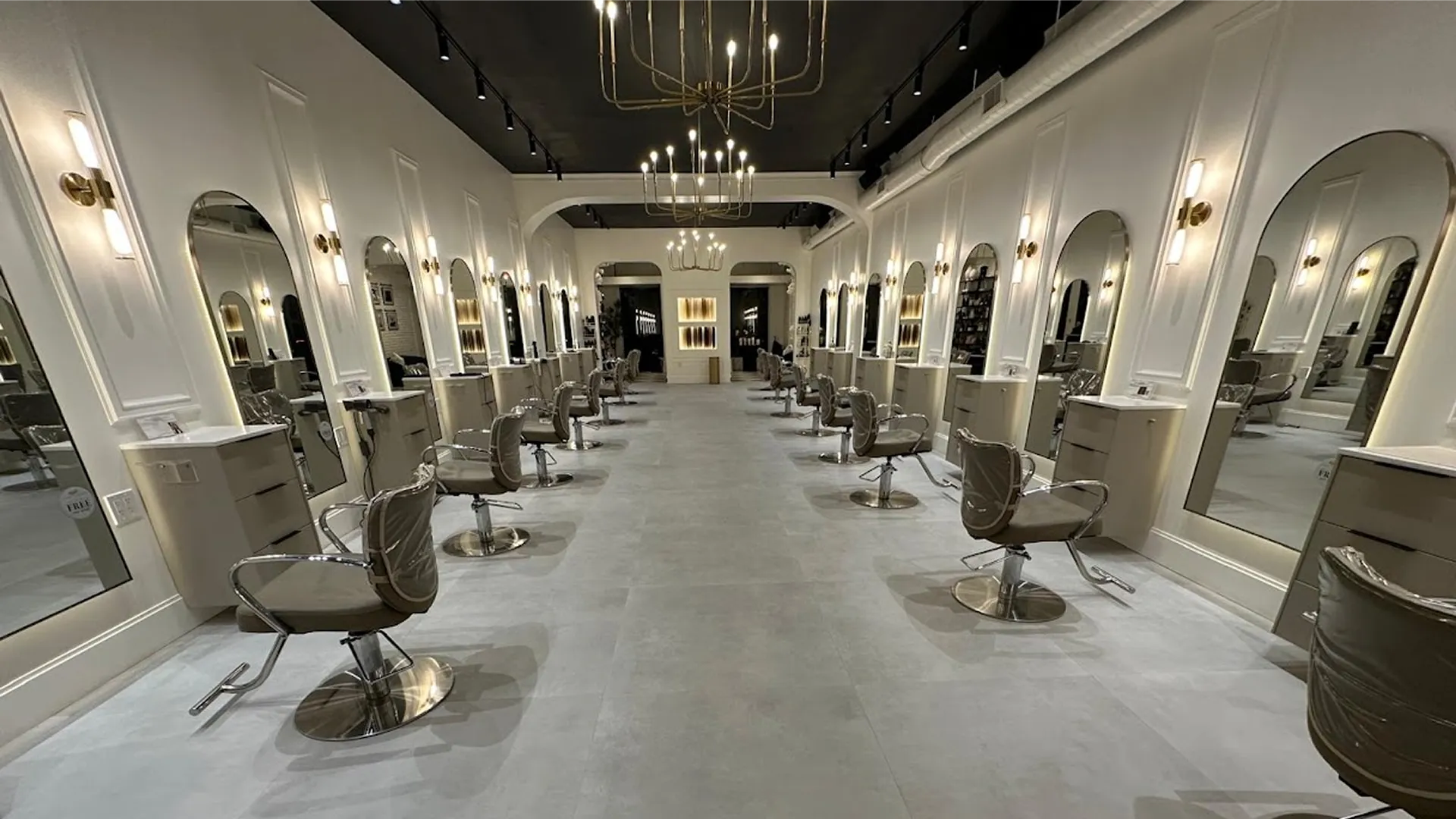 Clean and well-maintained commercial space in Orlando, FL